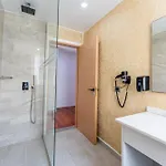 3b Boutique 4*