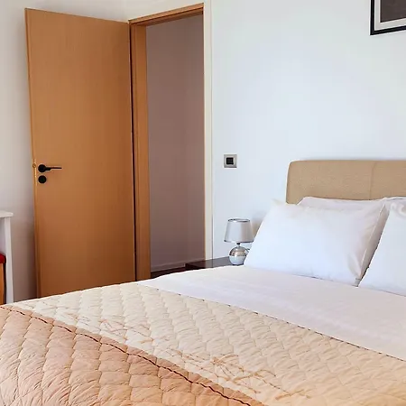 Ξενοδοχείο 3b Boutique 4*