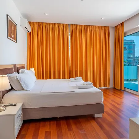 Hotel 3b Boutique 4*