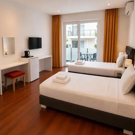 3b Boutique 4*