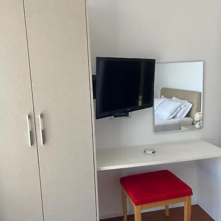 3b Boutique 4* Sarandë