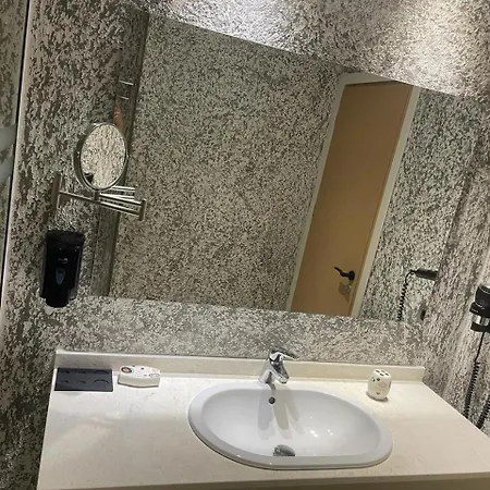 3b Boutique Sarandë