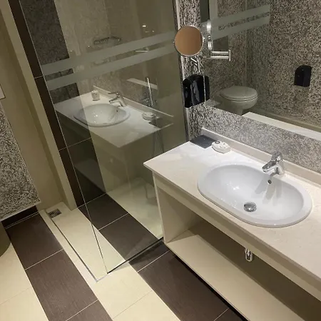 3b Boutique Sarandë