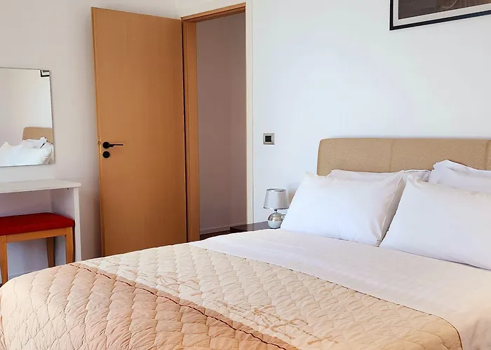 Hotel 3b Boutique 4*